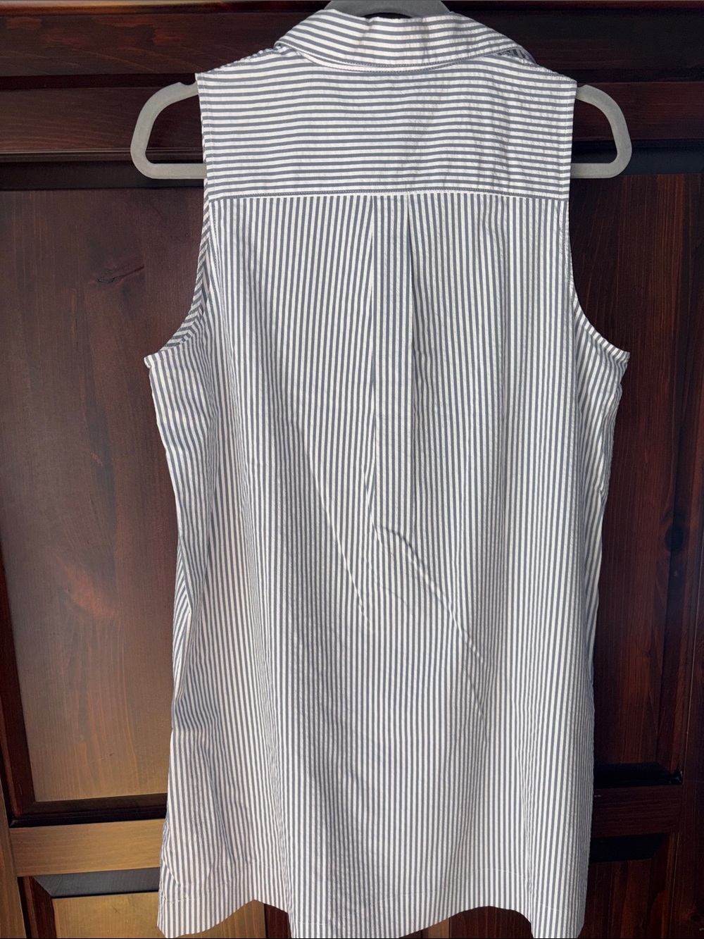 Vineyard Vines Blue and White Striped Sleeveless Coverup - Picture 7 of 7